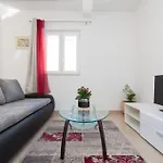 Διαμέρισμα Bora 49 *