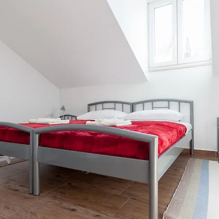 Hedera Estate, Hedera A49 Apartman *