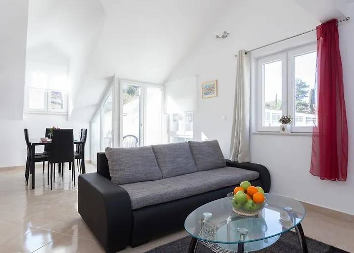 Bora דוברובניק