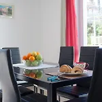 Bora דוברובניק